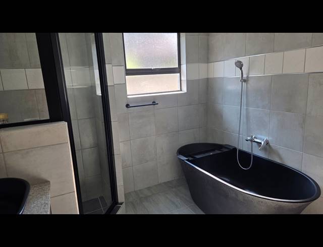 6 BEDROOM HOUSE FOR SALE IN SASOLBURG EXT 23